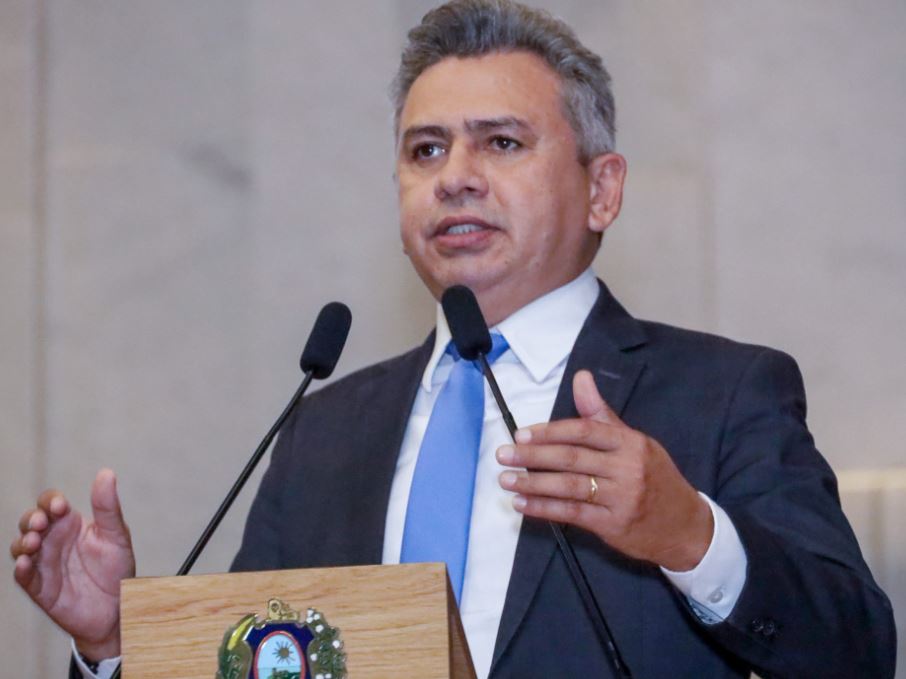Política