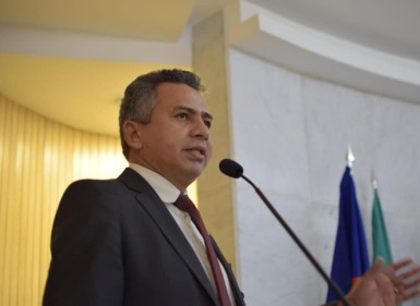 Doriel Barros defende acesso igualitário das populações do campo e da cidade à vacina